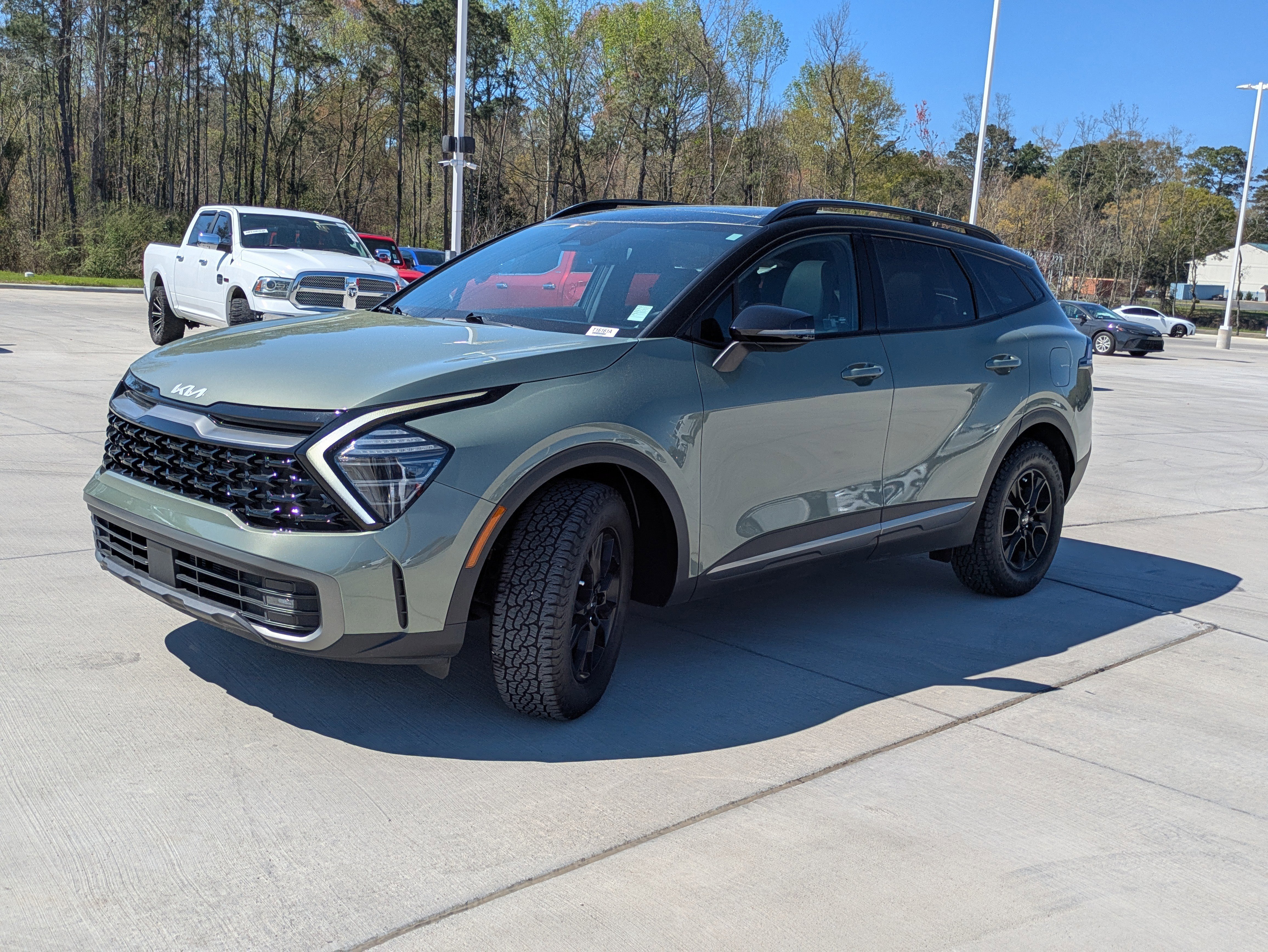 Used 2024 Kia Sportage X-Pro image 3