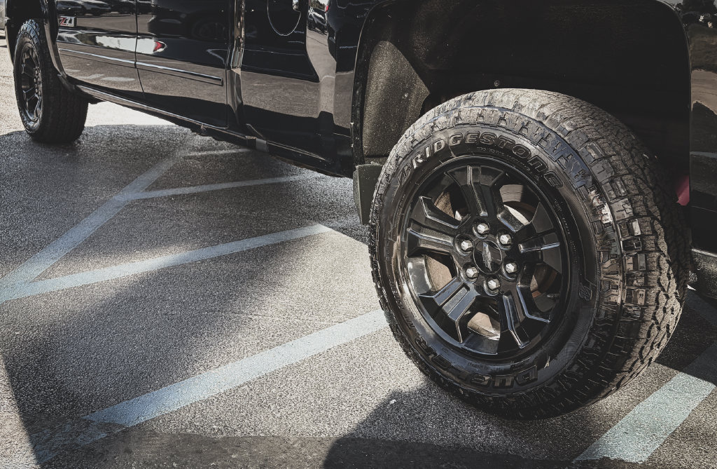Used 2016 Chevrolet Silverado 1500 LT w/ Midnight Edition AWD/4WD image 21
