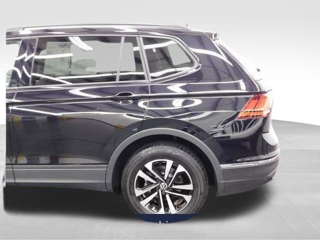 Used 2024 Volkswagen Tiguan S image 19