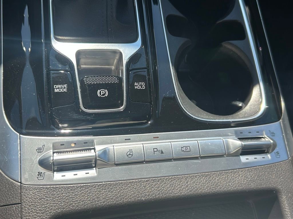 Used 2023 Kia Carnival SX Prestige image 53