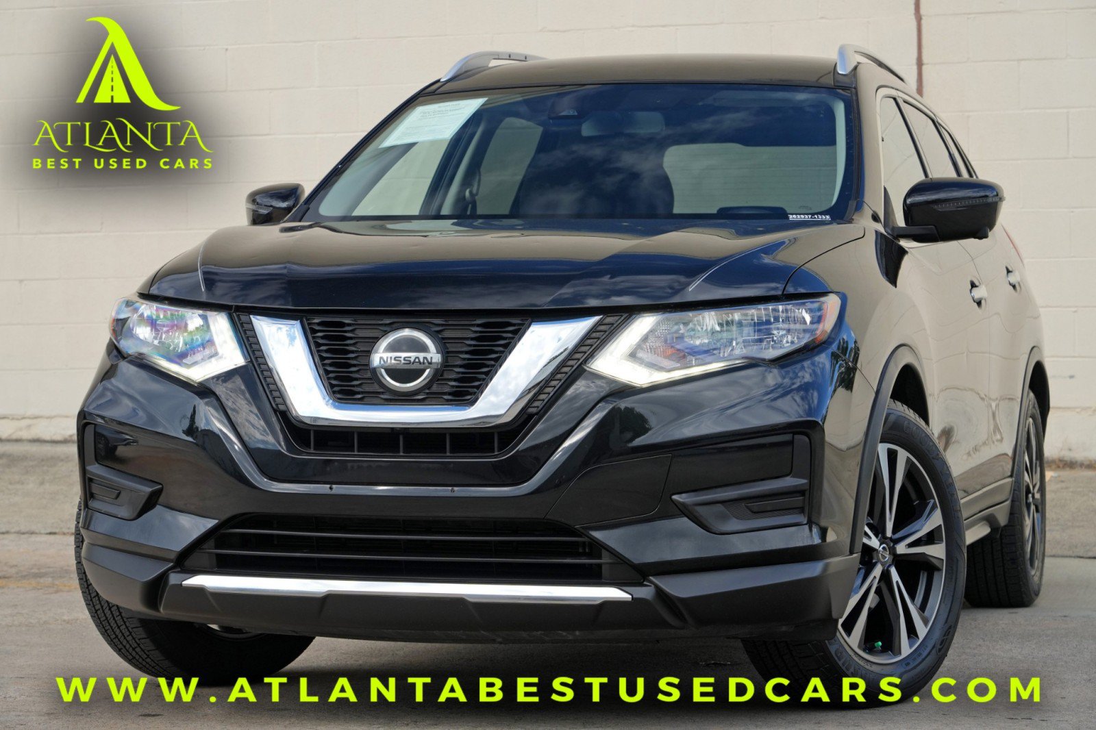 Used 2019 Nissan Rogue SV w/ Premium Package FWD image 1
