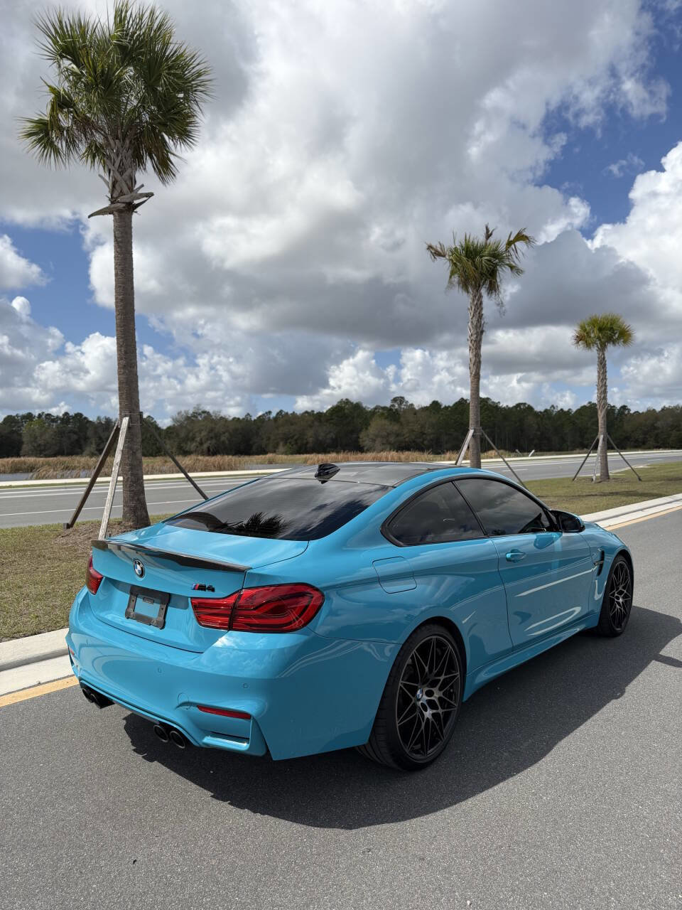 Used 2018 BMW M4 Coupe RWD image 3