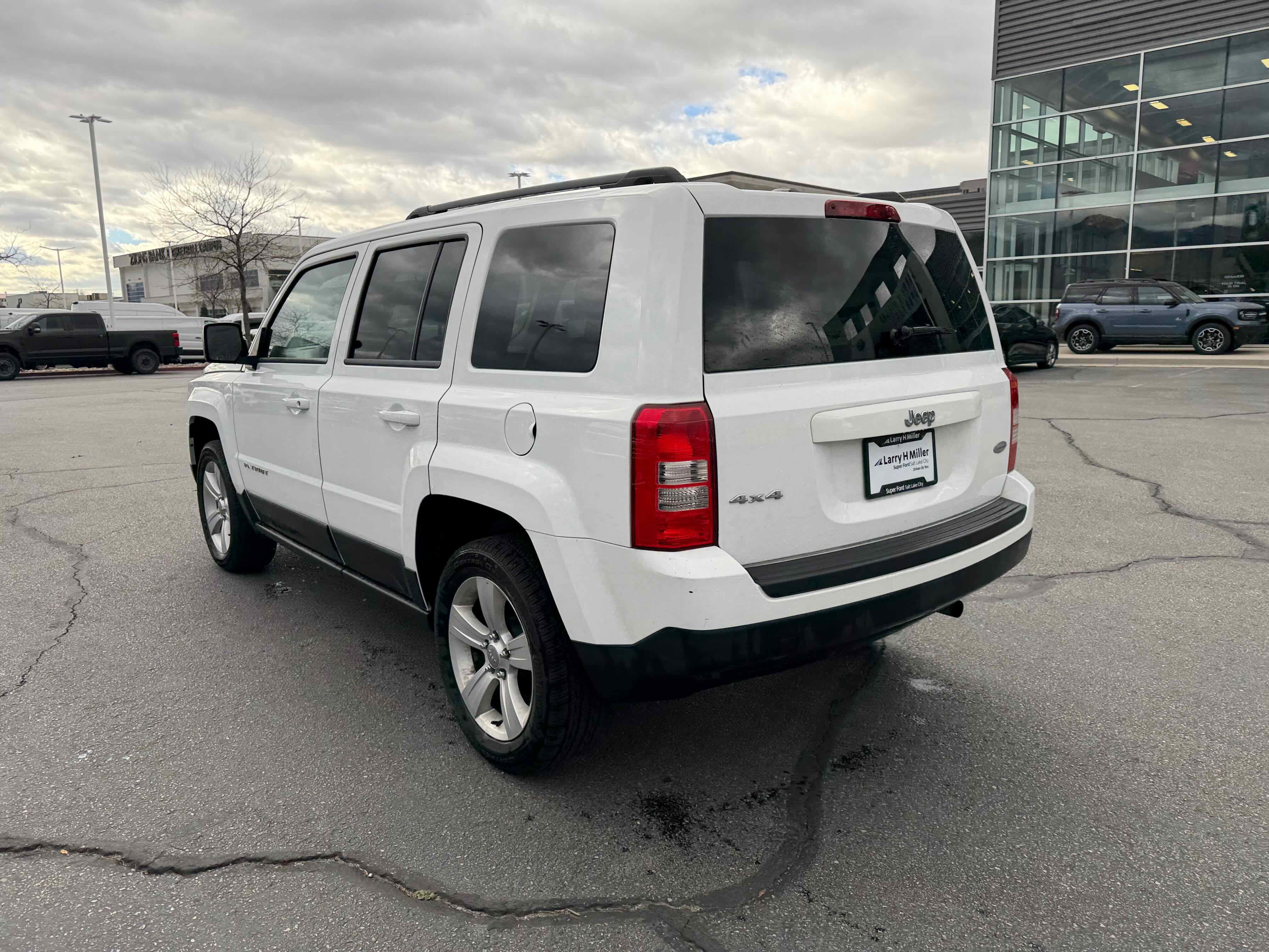 Used 2016 Jeep Patriot Latitude w/ Trailer Tow Prep Group image 5