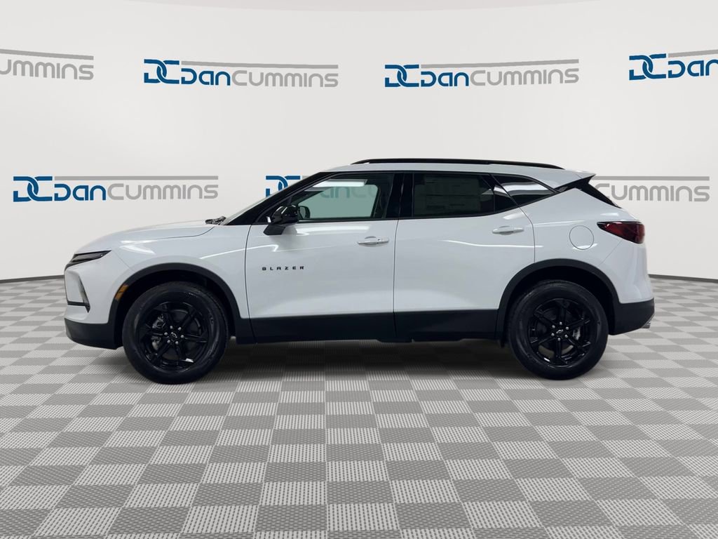 New 2026 Chevrolet Blazer LT w/ Midnight/Sport Edition FWD image 5