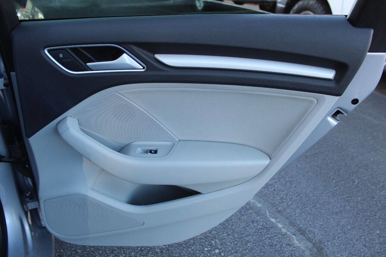 Used 2016 Audi A3 1.8T Premium image 11