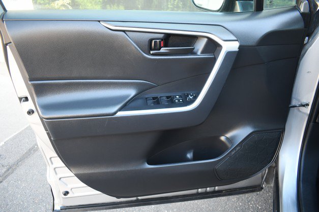 Certified 2024 Toyota RAV4 LE AWD/4WD image 13