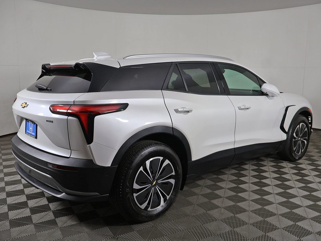 Used 2024 Chevrolet Blazer EV LT AWD/4WD image 12