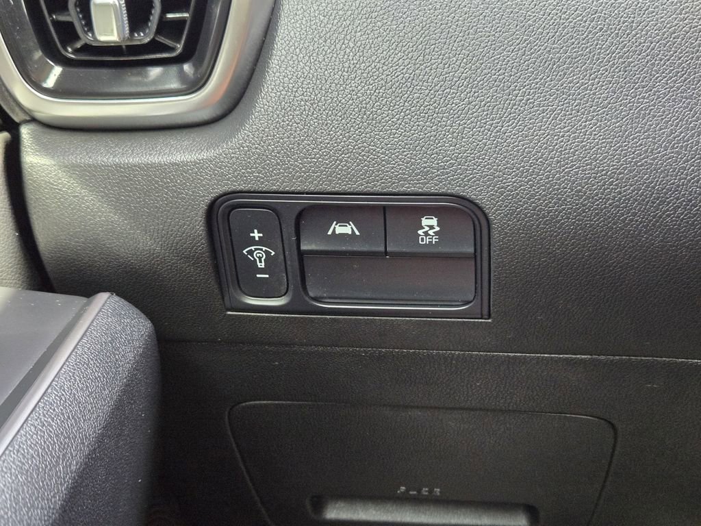 Certified 2022 Kia Sorento S w/ Panoramic Sunroof Package FWD image 24