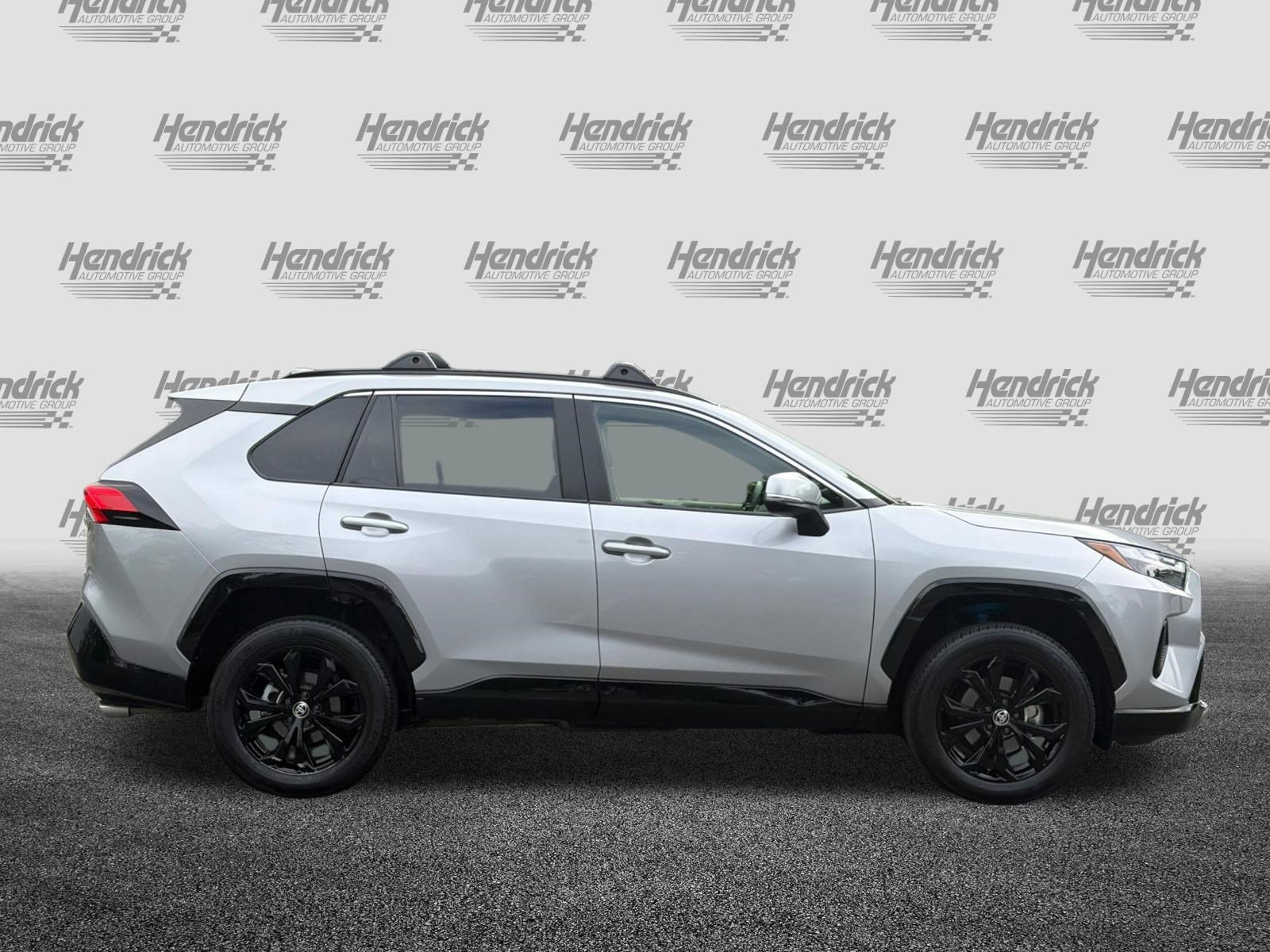 Used 2023 Toyota RAV4 SE w/ Convenience Package AWD/4WD image 3