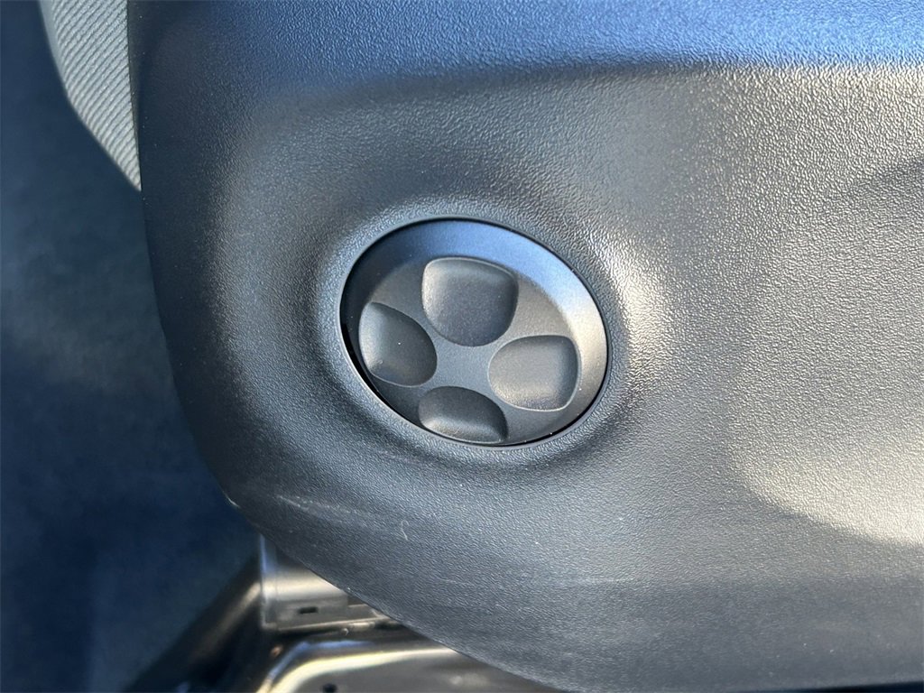 Used 2025 Jeep Gladiator Mojave w/ Safety Group image 30