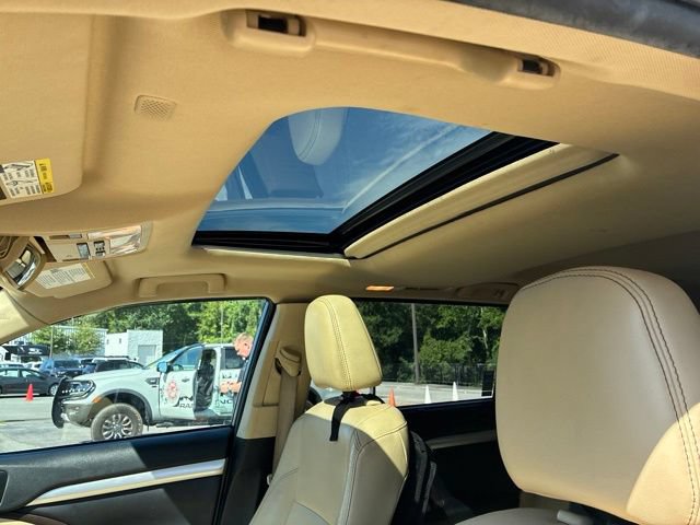 Used 2019 Toyota Highlander XLE FWD image 9