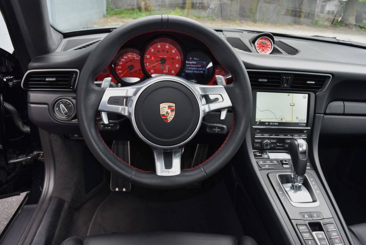 Used 2015 Porsche 911 Carrera 4S AWD/4WD image 39