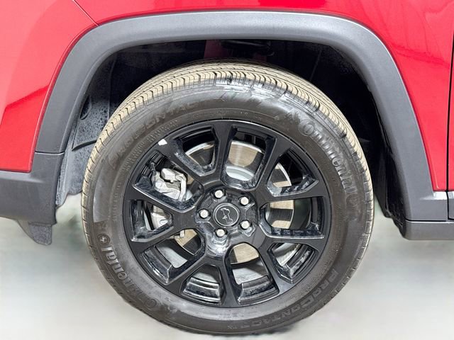 Used 2025 Jeep Compass Latitude w/ Altitude Special Edition image 29