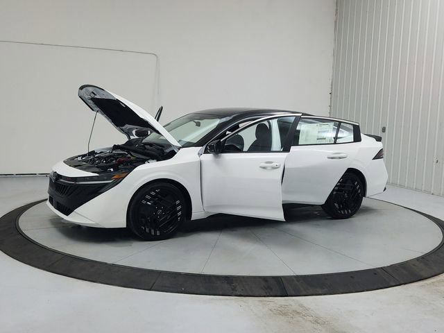 New 2026 Nissan Sentra SR w/ Floor Mat Package image 11