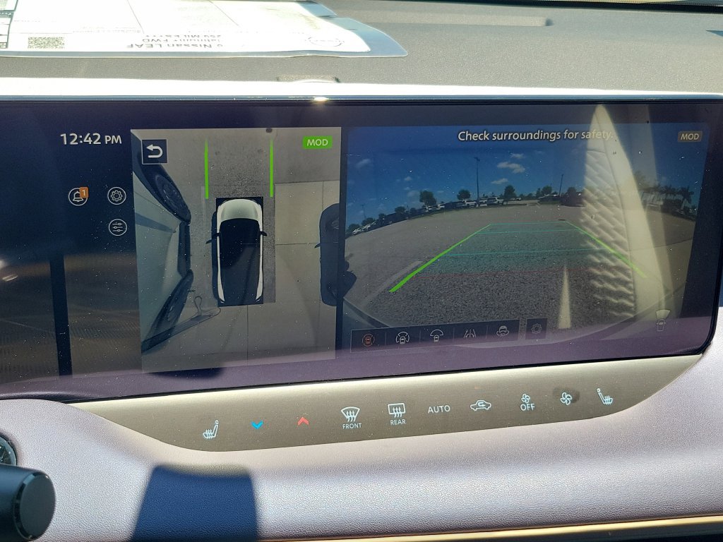 New 2026 Nissan Leaf Platinum+ FWD image 13
