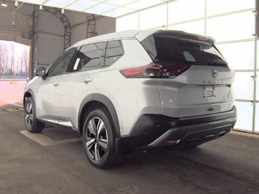Used 2023 Nissan Rogue SL w/ SL Premium Package image 3