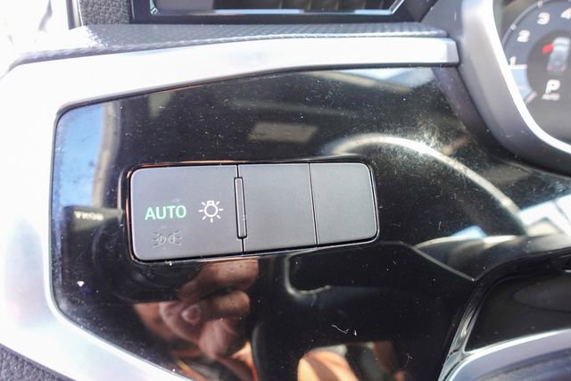 Used 2021 Audi Q3 2.0T Premium image 15