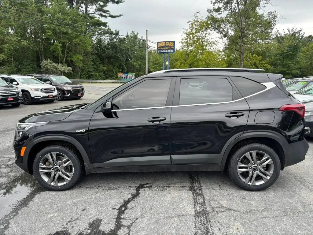 Used 2023 Kia Seltos S AWD/4WD image 5