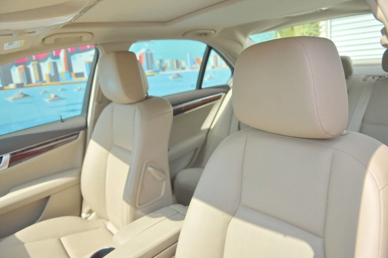 Used 2013 Mercedes-Benz C 300 4MATIC Sedan w/ Multimedia Pkg image 18