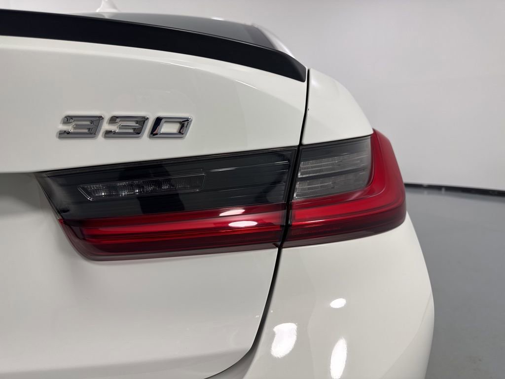 Used 2019 BMW 330i xDrive Sedan w/ Premium Package image 7