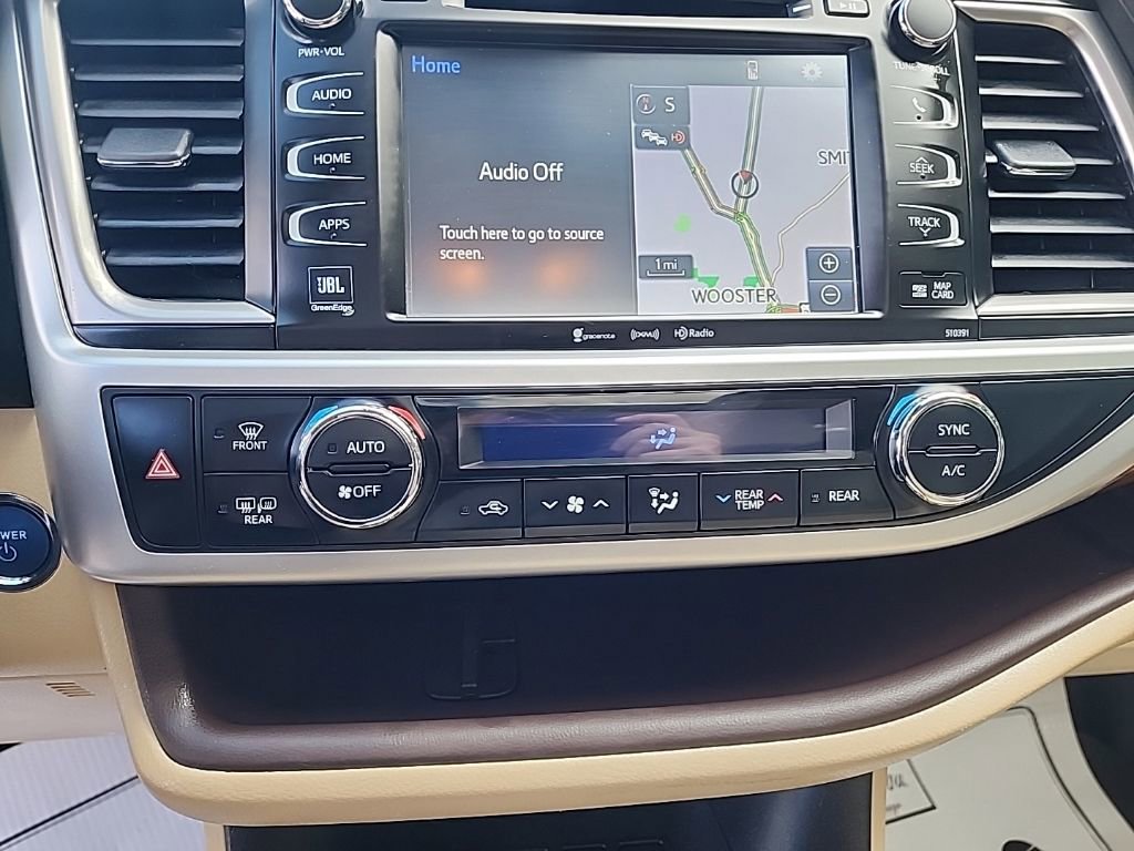 Used 2019 Toyota Highlander Limited AWD/4WD image 19