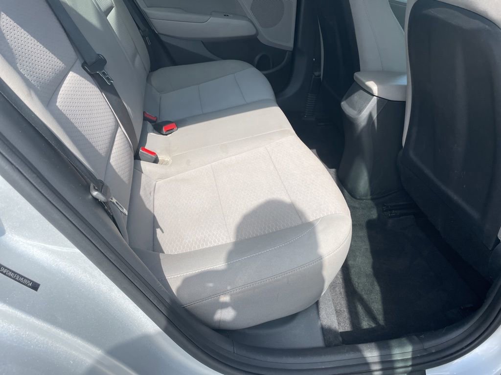 Used 2020 Hyundai Elantra SEL image 32