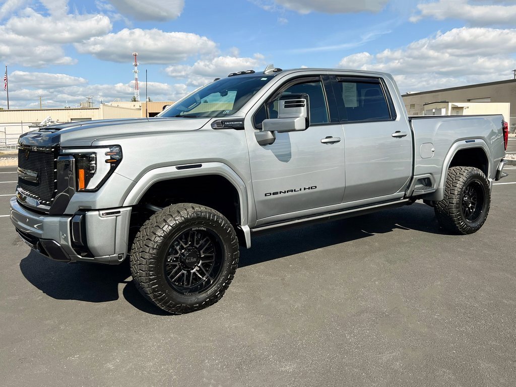Used 2024 GMC Sierra 2500 Denali Ultimate w/ Max Trailering Package image 16
