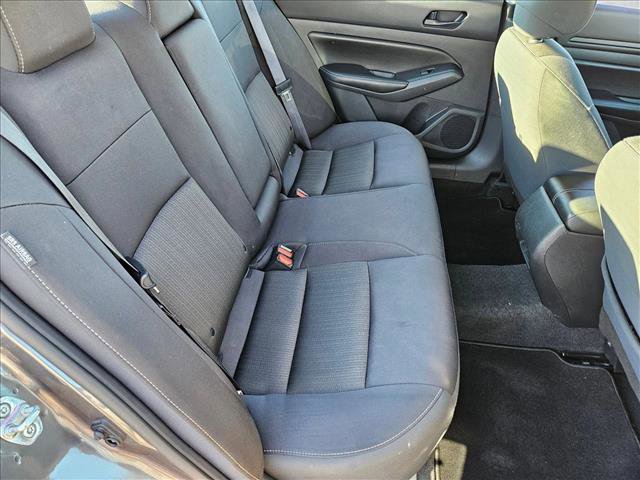 Used 2024 Nissan Altima 2.5 SV image 17