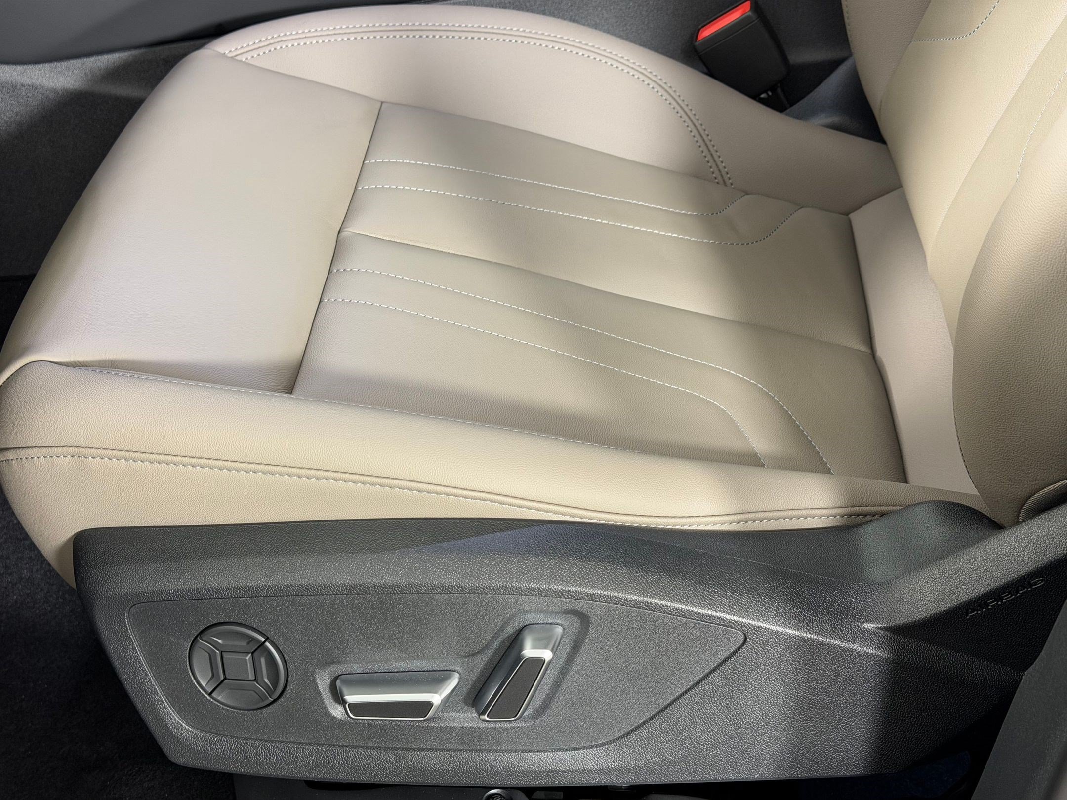 New 2026 Audi Q3 quattro 2.0T AWD/4WD image 14