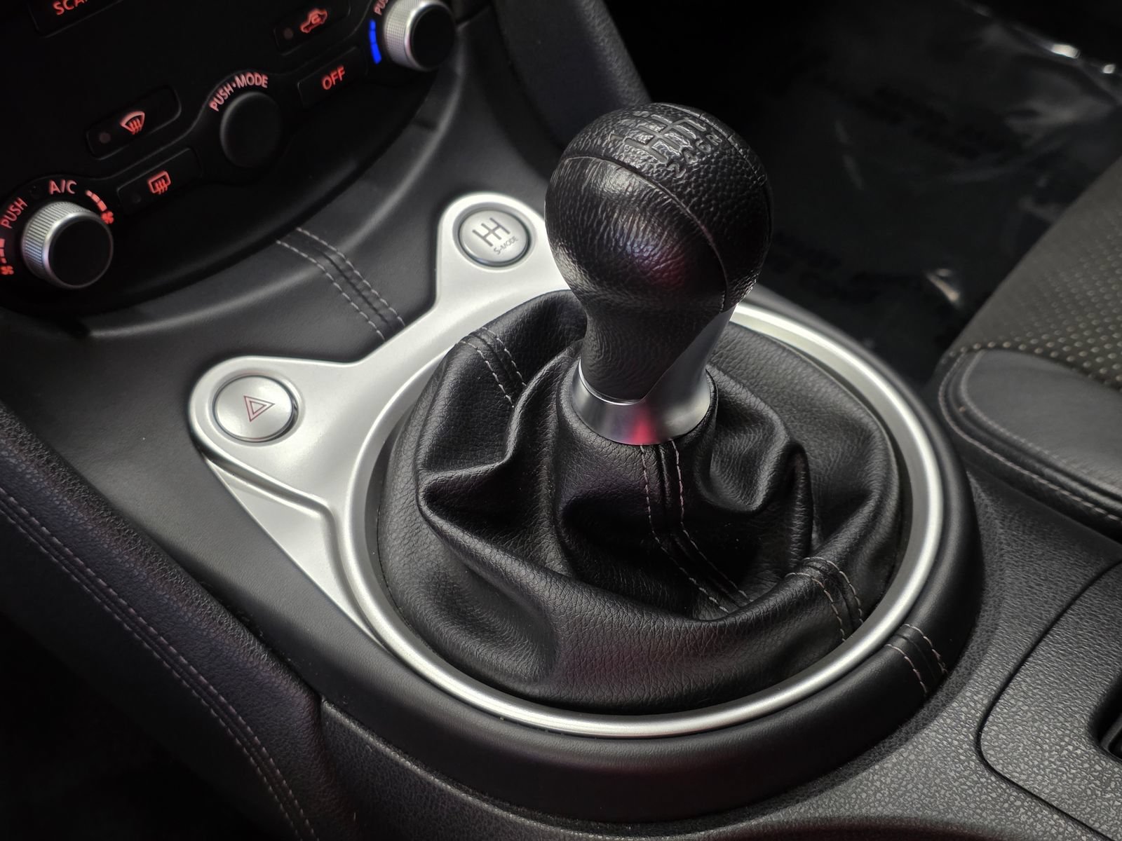 Used 2020 Nissan 370Z NISMO RWD image 29