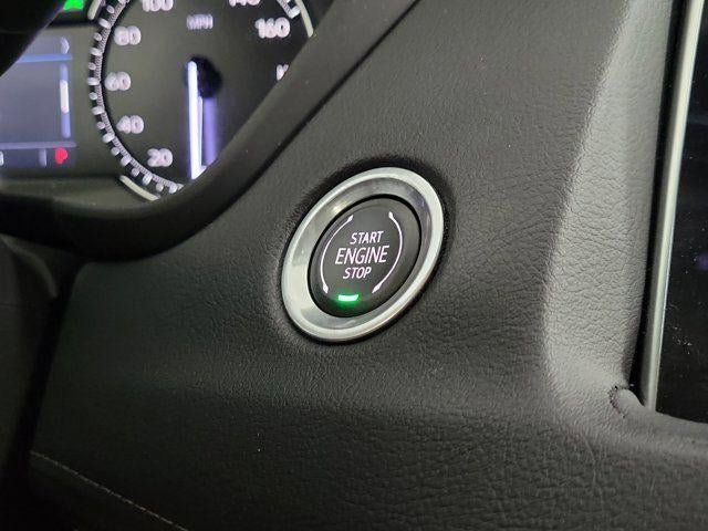Certified 2023 Cadillac XT4 Luxury w/ Driver Awareness Package image 23