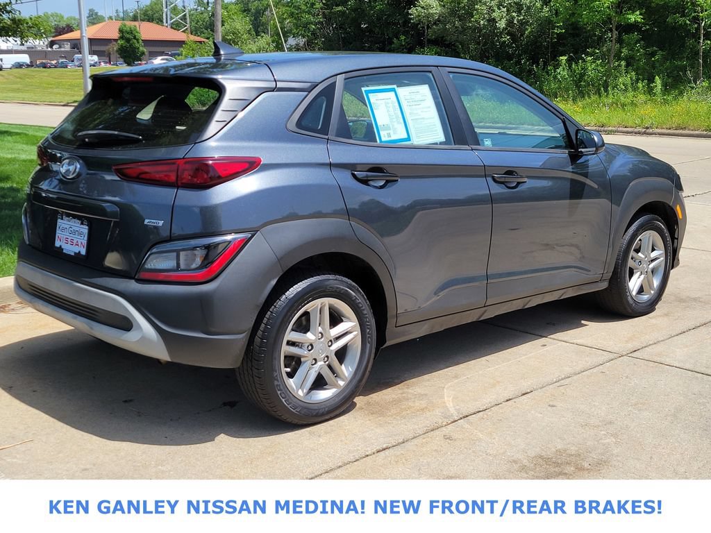 Used 2022 Hyundai Kona SE AWD/4WD image 3
