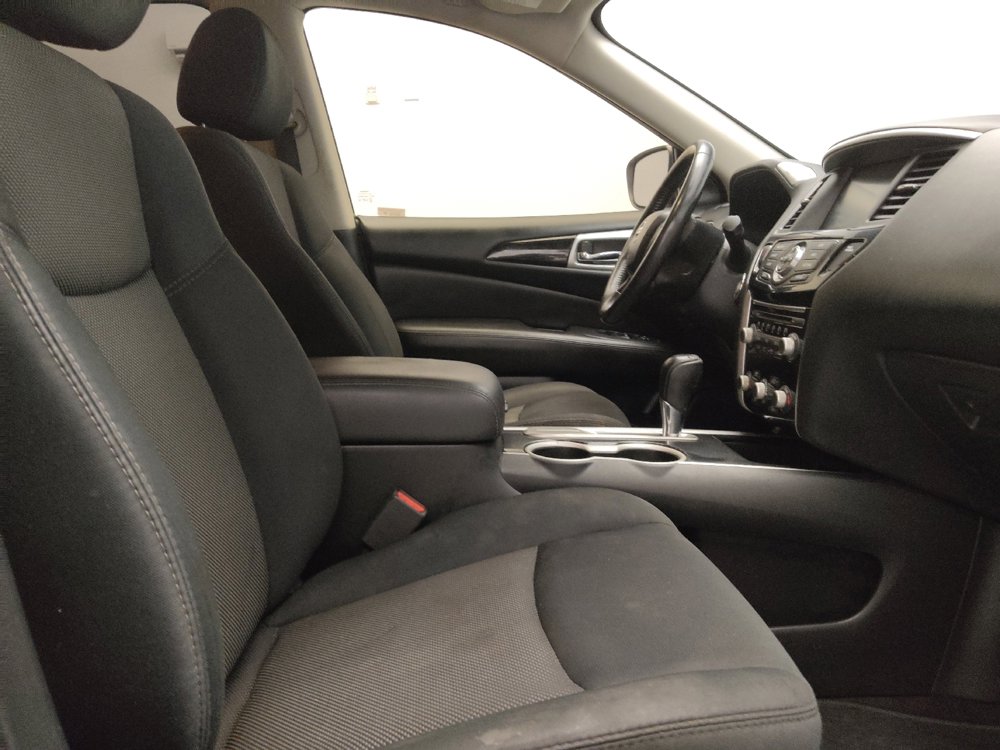 Used 2018 Nissan Pathfinder SV FWD image 21