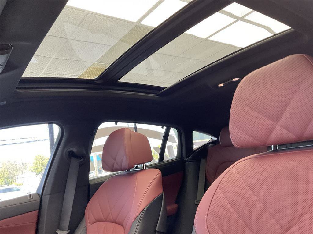 Used 2026 BMW X6 M60i AWD/4WD image 22