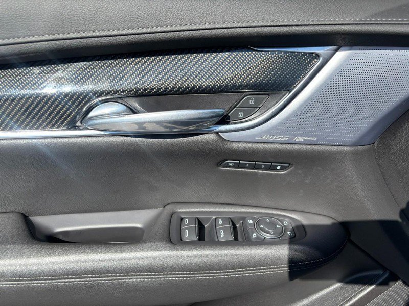Used 2024 Cadillac XT6 Sport AWD/4WD image 9