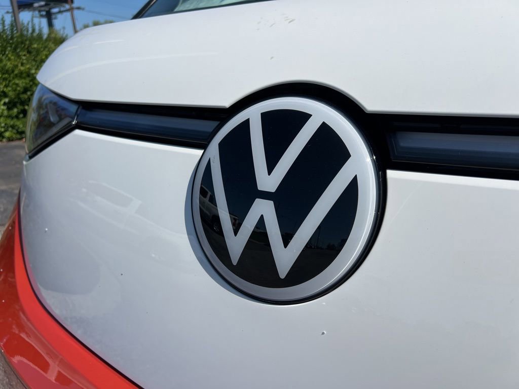 New 2025 Volkswagen ID. Buzz 1st Edition image 10