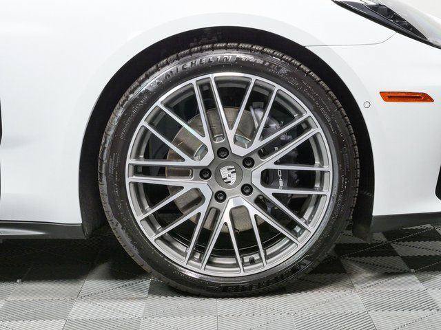 New 2026 Porsche Panamera image 39