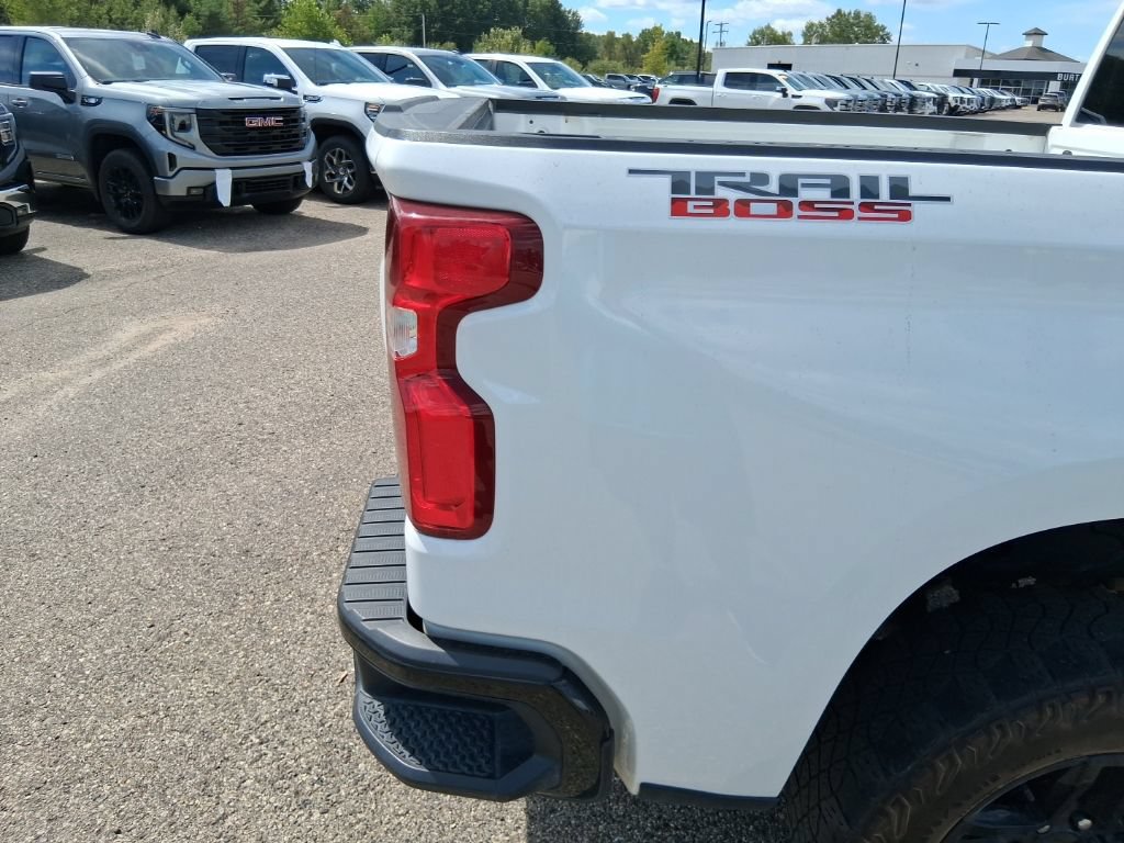 Used 2023 Chevrolet Silverado 1500 LT Trail Boss AWD/4WD image 19