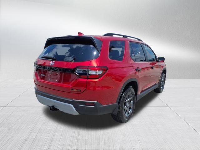 New 2025 Honda Pilot TrailSport image 4