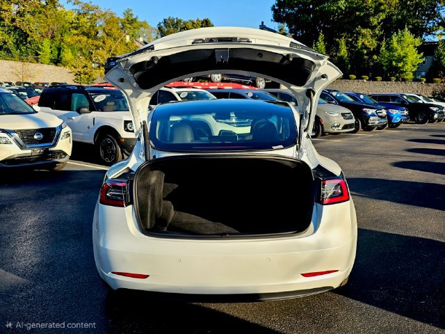 Used 2023 Tesla Model 3 Standard Range RWD image 10