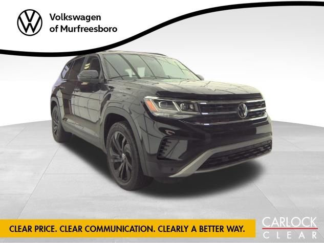 Used 2023 Volkswagen Atlas SE w/ Black Wheel Package image 3