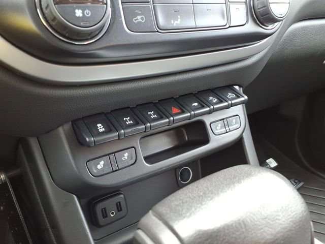 Used 2021 Chevrolet Colorado ZR2 image 27