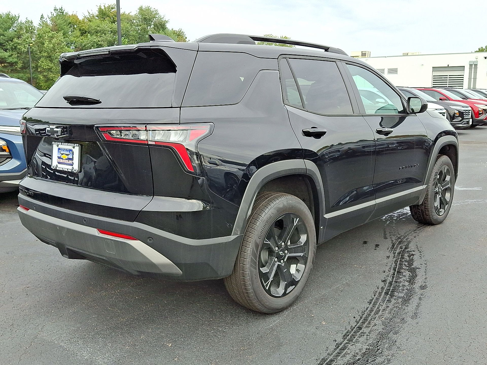 New 2027 Chevrolet Equinox LT w/ Midnight Edition AWD/4WD image 4