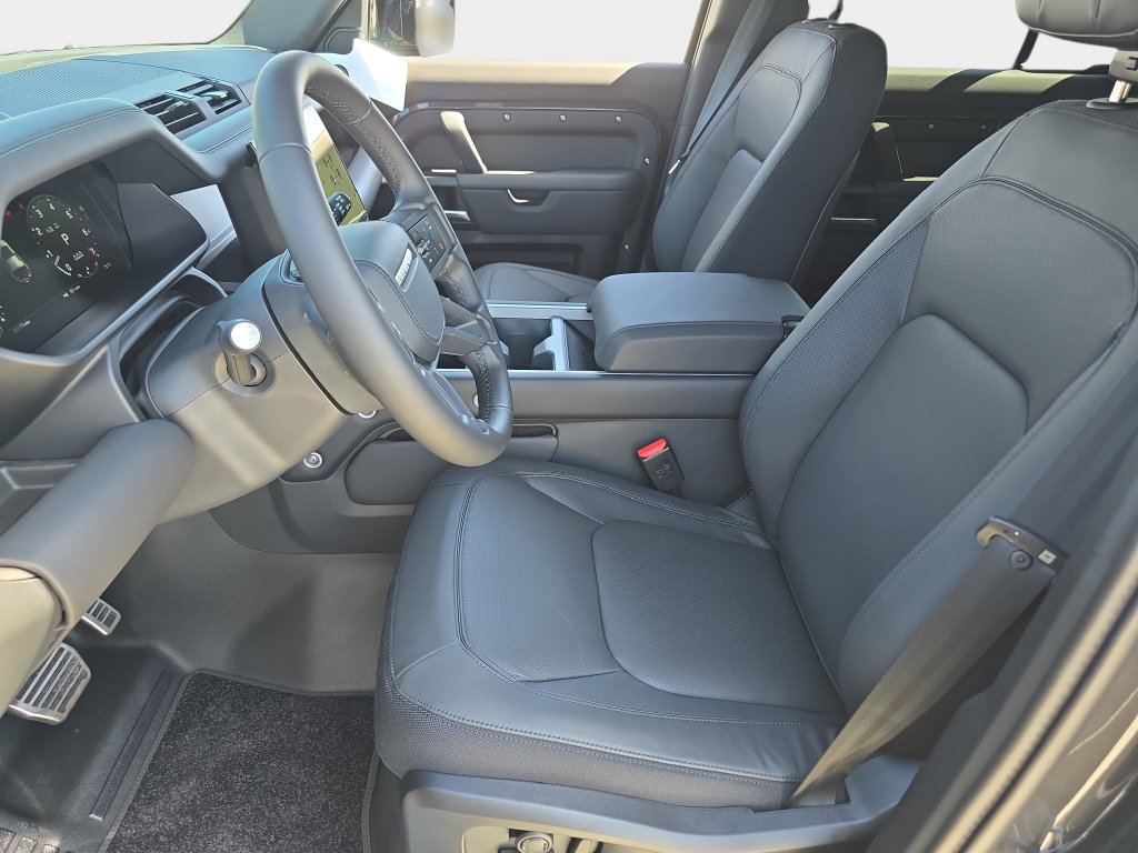 New 2026 Land Rover Defender 110 X AWD/4WD image 15