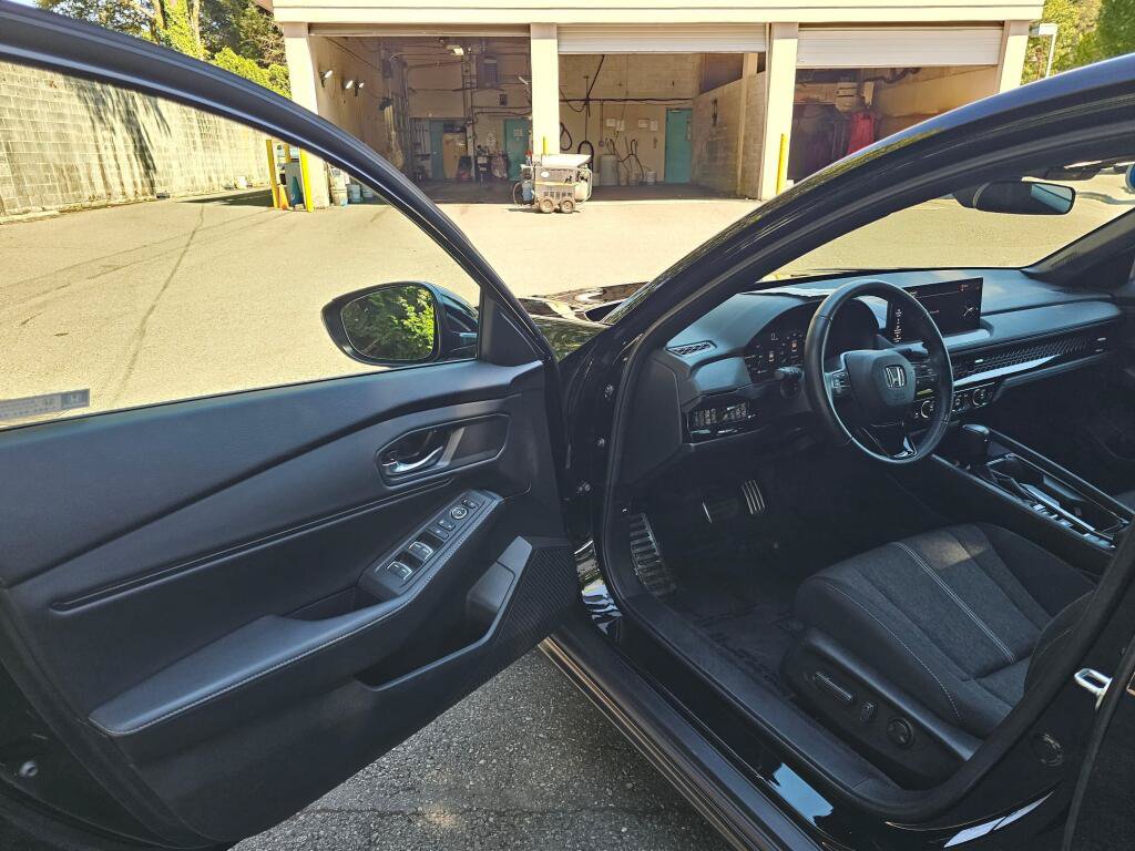 Used 2023 Honda Accord Sport image 23