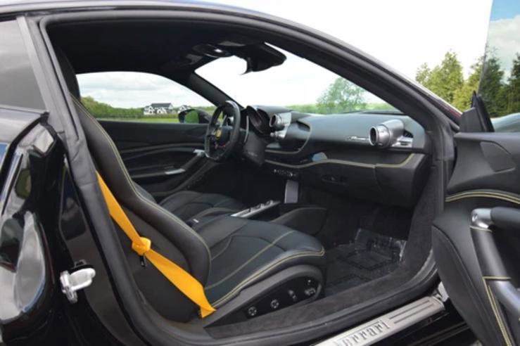 Used 2022 Ferrari F8 Tributo image 21