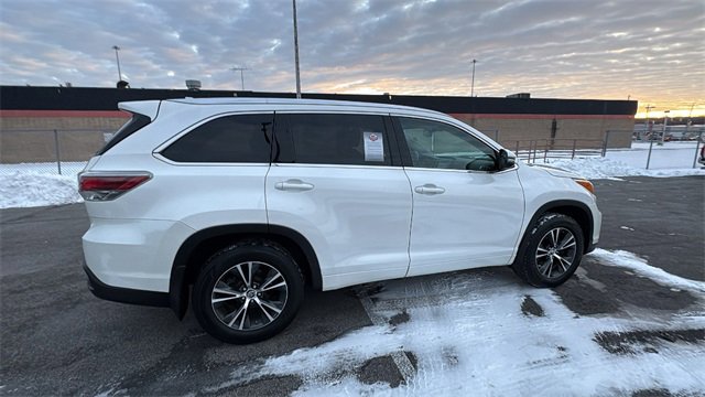 Used 2016 Toyota Highlander XLE image 6
