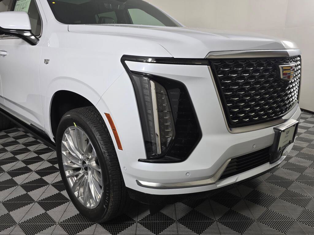 New 2026 Cadillac Escalade Luxury image 14