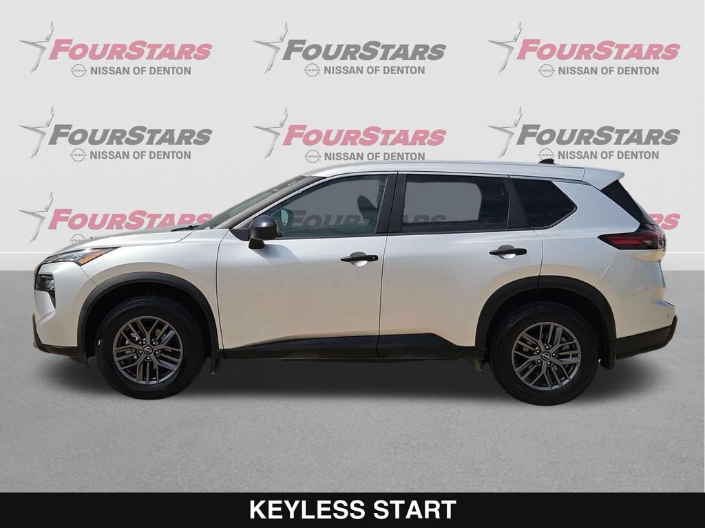 Used 2024 Nissan Rogue S FWD image 8