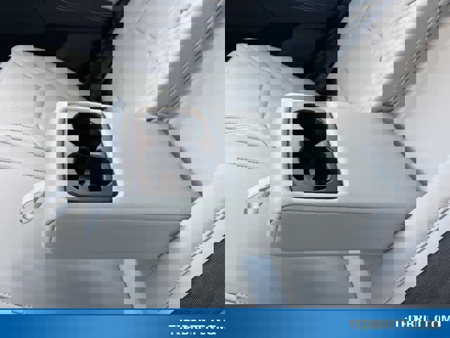 Used 2025 Ford Mustang Mach-E Premium image 15